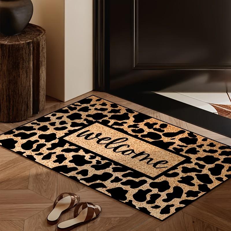 Patterned Cowhide Doormat, Stylish Brown, Suitable for Entrances, Bathroom Doors, Toilets, Hallway, and More. Ideal for Kitchens, Dining Rooms, Bathrooms, Hallways, Bedrooms, and Home Décor.