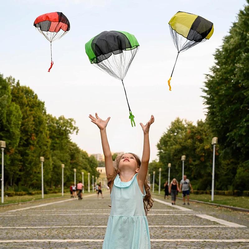 Children's Anti-Tangle Outdoor Flying Parachute Toy Men's Outdoor Toy Creative Easter Basket Filler Unique Gift for Boys and Girls