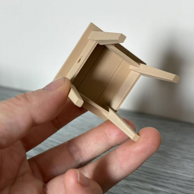 1:12 scale mini bedside table model, minimalist design, made of PLA material (not wood). Very suitable for decorating dollhouse bedrooms, model houses, BJD and OB11 dollhouse decorations, holiday gifts, and birthday surprises