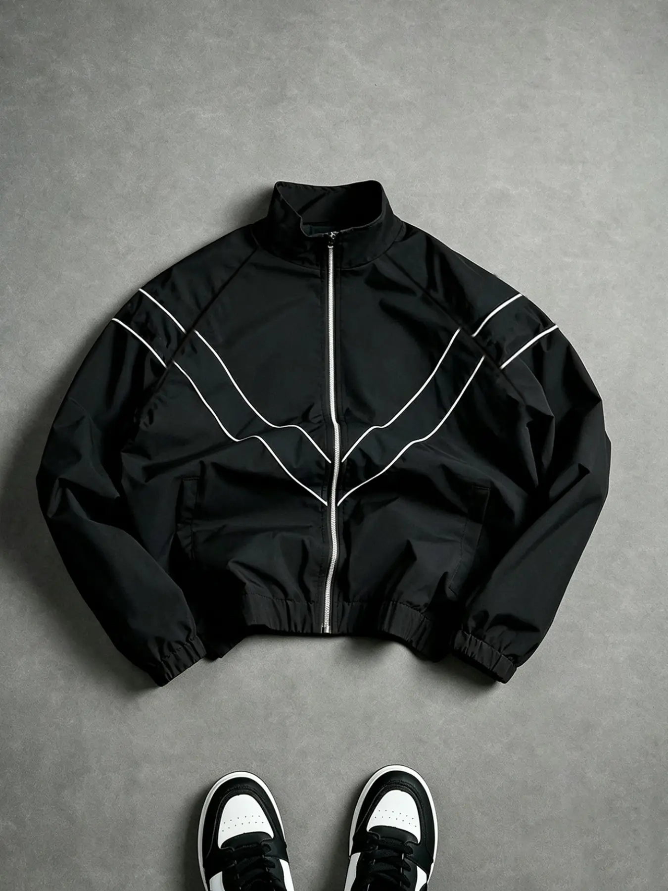 Men's Athletic Windbreaker Jacket, Y2K Style Chevron Line Zip Up Coat, Loose Fit Casual Outerwear For Running And Street Outing In Fall