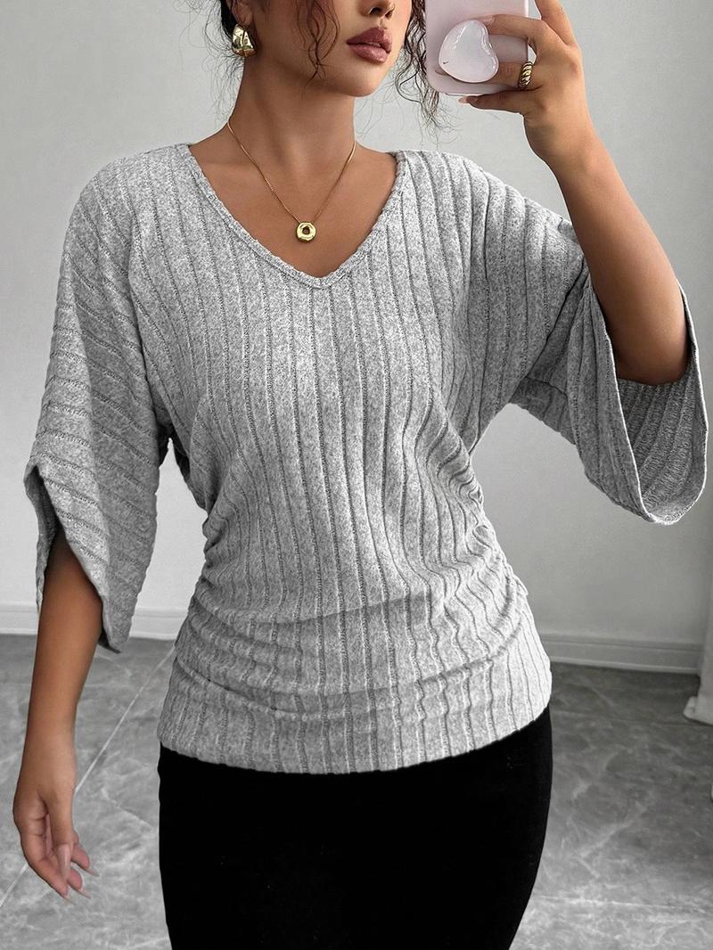 Women's 1pc Solid Color Ribbed Batwing Sleeve V-Neck Blouse Soft Stretchy Knit Fabric & Relaxed Batwing Sleeve Design & Vertical Ribbed Texture & V-Neck Silhouette & Curved Hem Detail，batwing shirts