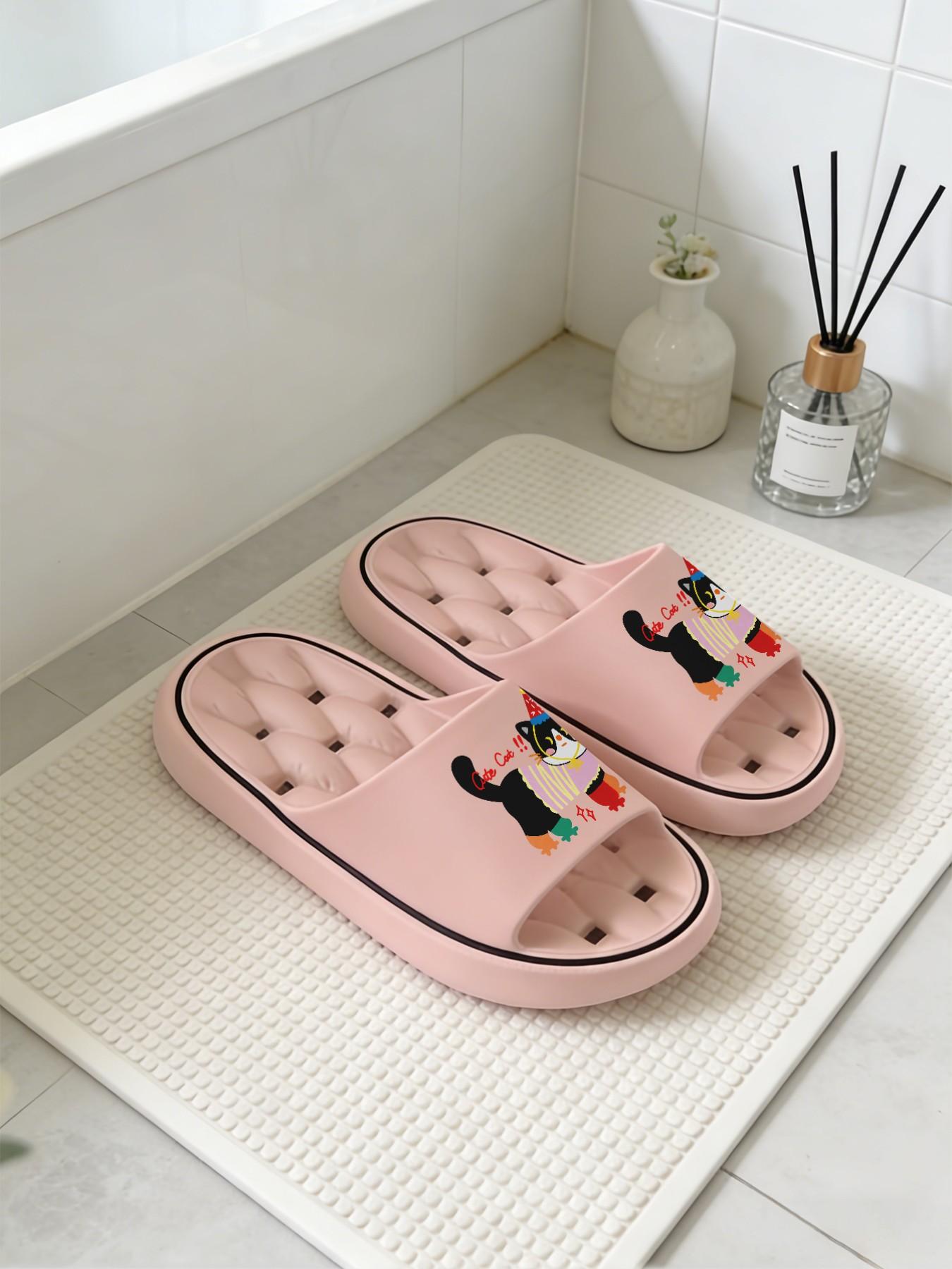 1 Pair Cute Cat Themed Printed Hollow Massage Thick Sole Slippers, Soft Girl Style, Non-slip Soft Sole, Quick-dry for Bathroom, Indoor & Outdoor Dual-use, Open Toe Slides, Bathroom Casual Slippers