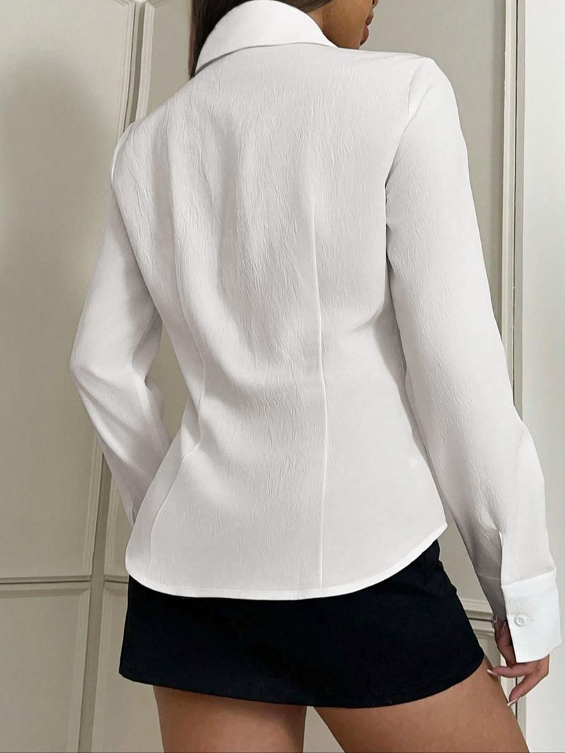 Women's slim-fit button-down long-sleeved casual shirt, spring and summer casual long-sleeved top, suitable for daily commuting wear.