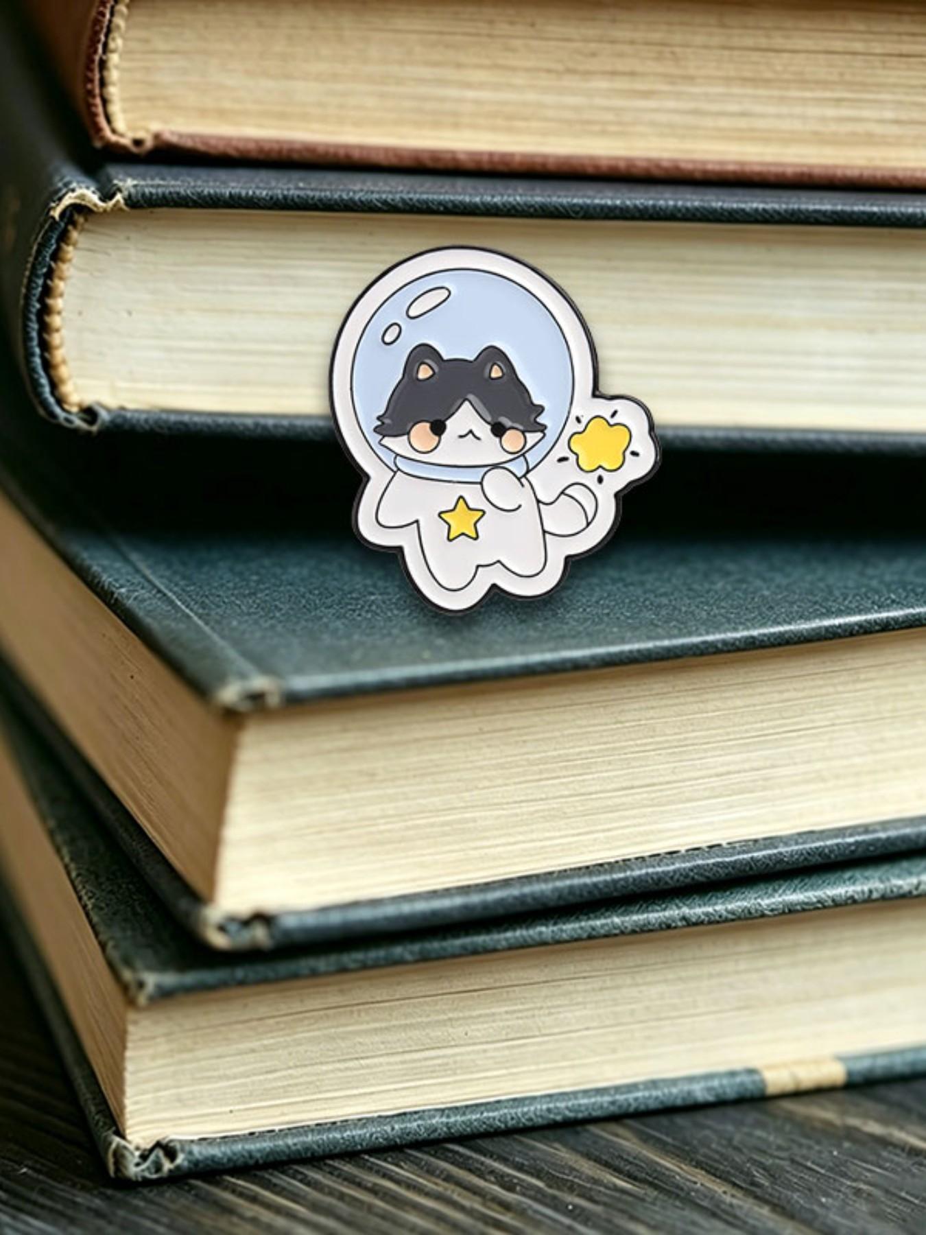 Cute Cartoon Astronaut Cat Enamel Brooch, Animal Alloy Lapel Pin, Fashion Accessory for Backpacks, All Seasons Party Style
