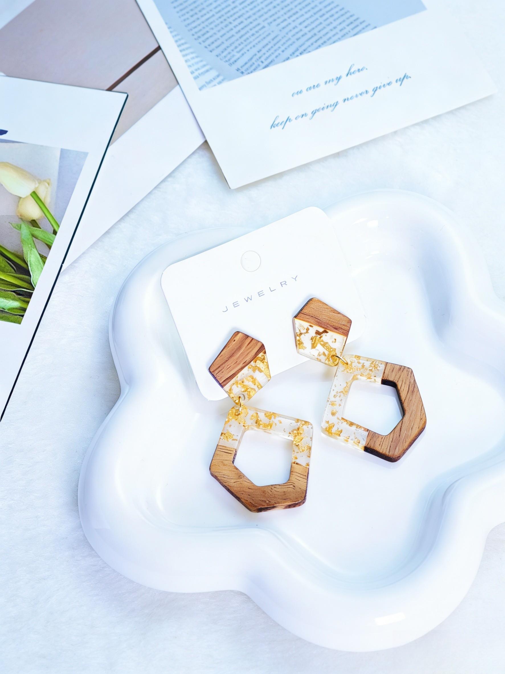 Boho Style Wooden Resin Gold Foil Earrings, Shiny Bling Effect, Natural Wood Ear Studs, Women's Fashion Jewelry, Perfect Gift for All Seasons