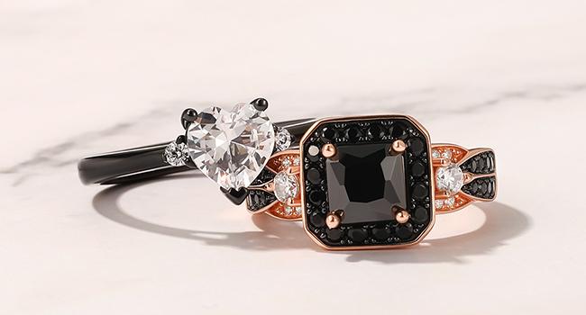 Jeulia Three Stone Heart Cut Sterling Silver Ring