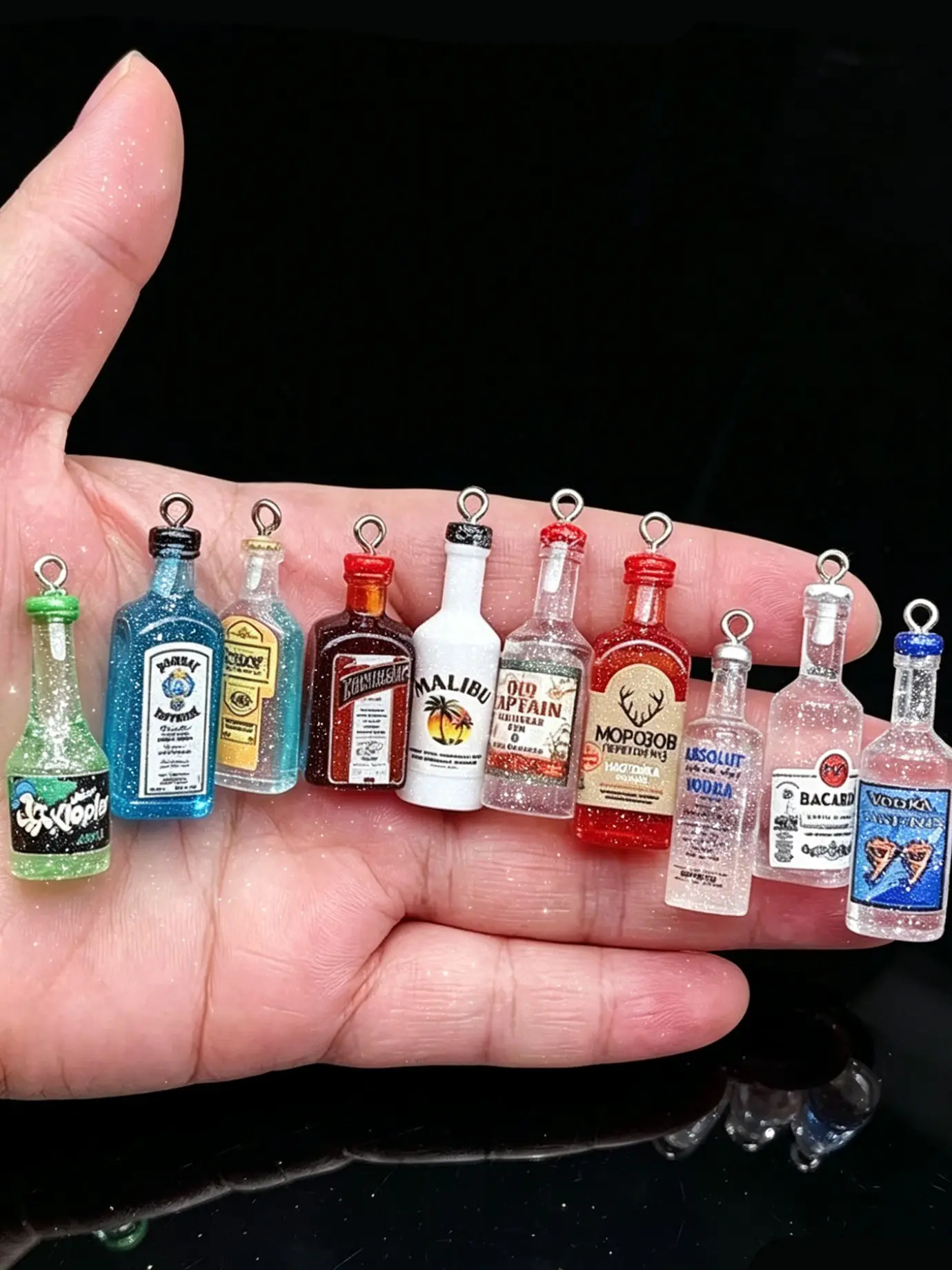 10 Mini Wine Bottle Charms, 3D Acrylic Beer Bottle Keychain, DIY Craft Supplies, Jewelry Making, Birthday, Christmas Gifts
