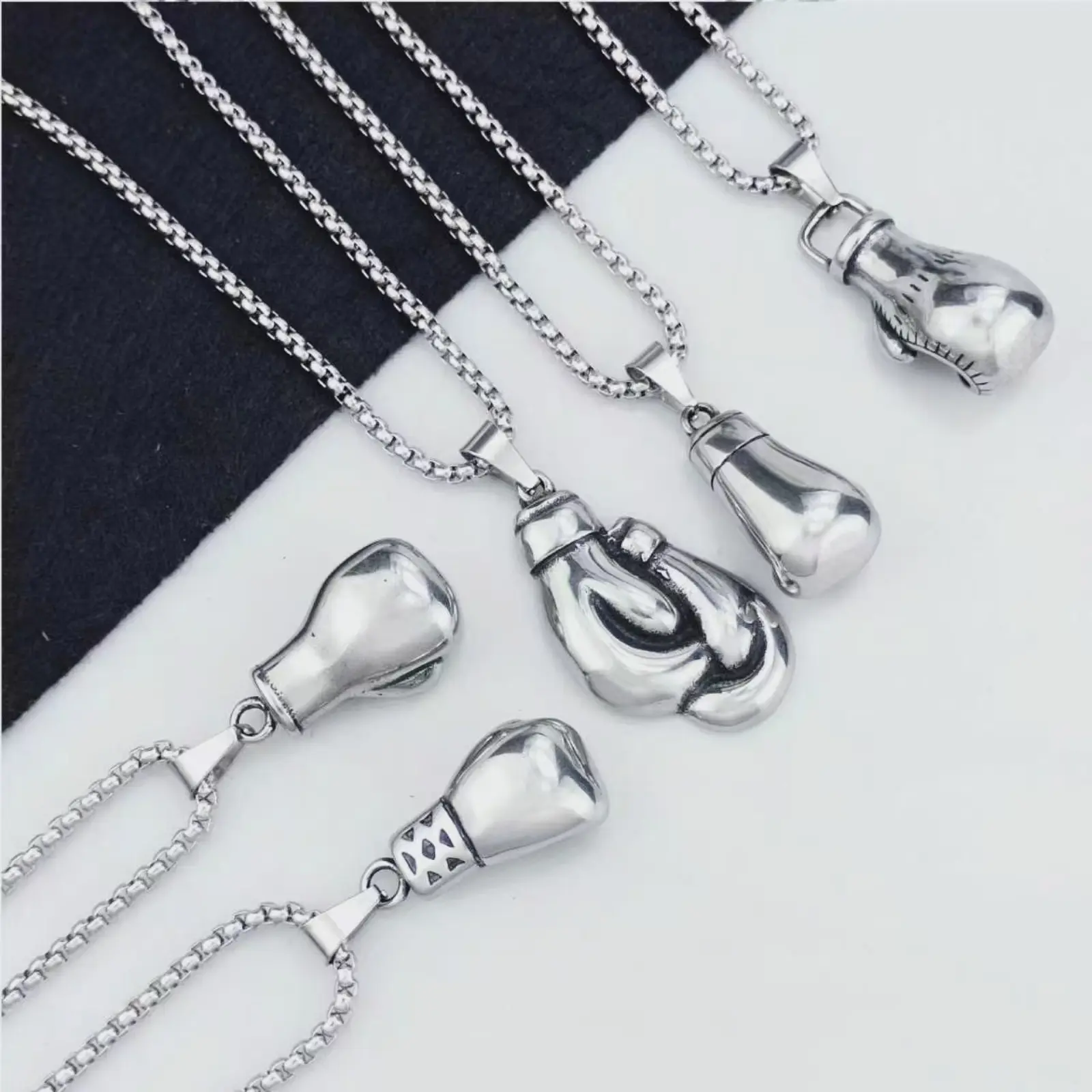 Stainless Steel Boxing Glove Pendant Necklace, Vintage Fight Fist Charm Chain, Hip Hop Sports Boxer Jewelry, Anti-tarnish Titanium Steel Necklace For Men Gift