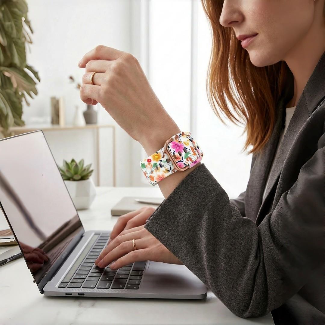 Fashionable Silicone Watch Band, Universal Quick-Release (20mm), Soft Comfort, Waterproof Sweatproof, Buckle, Compatible with Smartwatches