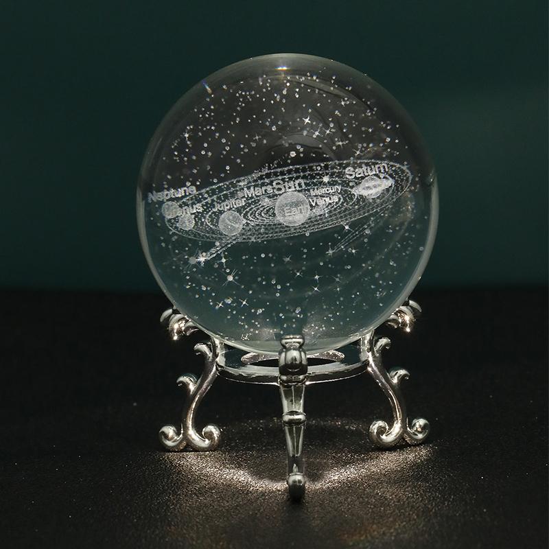 Transparent Crystal Ball Decoration, Simple Glass Ornament, Perfect for Holiday Parties and Fortune Telling Room Decor