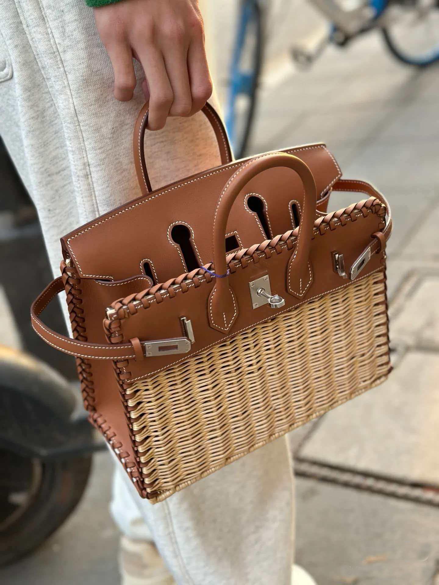2026 Fashion Handbag, High-Quality Handmade Basket Bag, Picnic Lunch Bag, Platinum Color Bag for Girlfriend, Mother's Gift, Natural Rattan Crossbody Bag