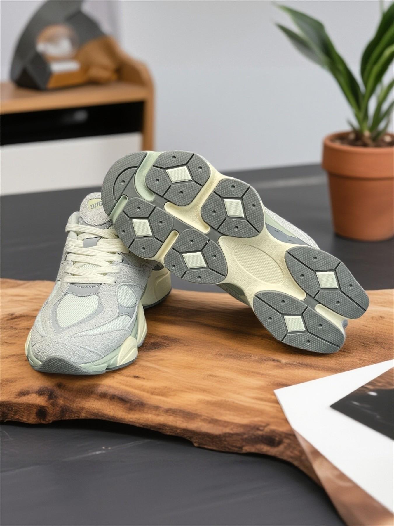 Men Women 9060 Fall Winter Dad Shoes, Sneaker 2026 New Thickened Sport Casual Warm Footwear, Walking Shoes, Casual Athletic Footwear, Textile Upper Rubber Sole Low Top Sports Shoes