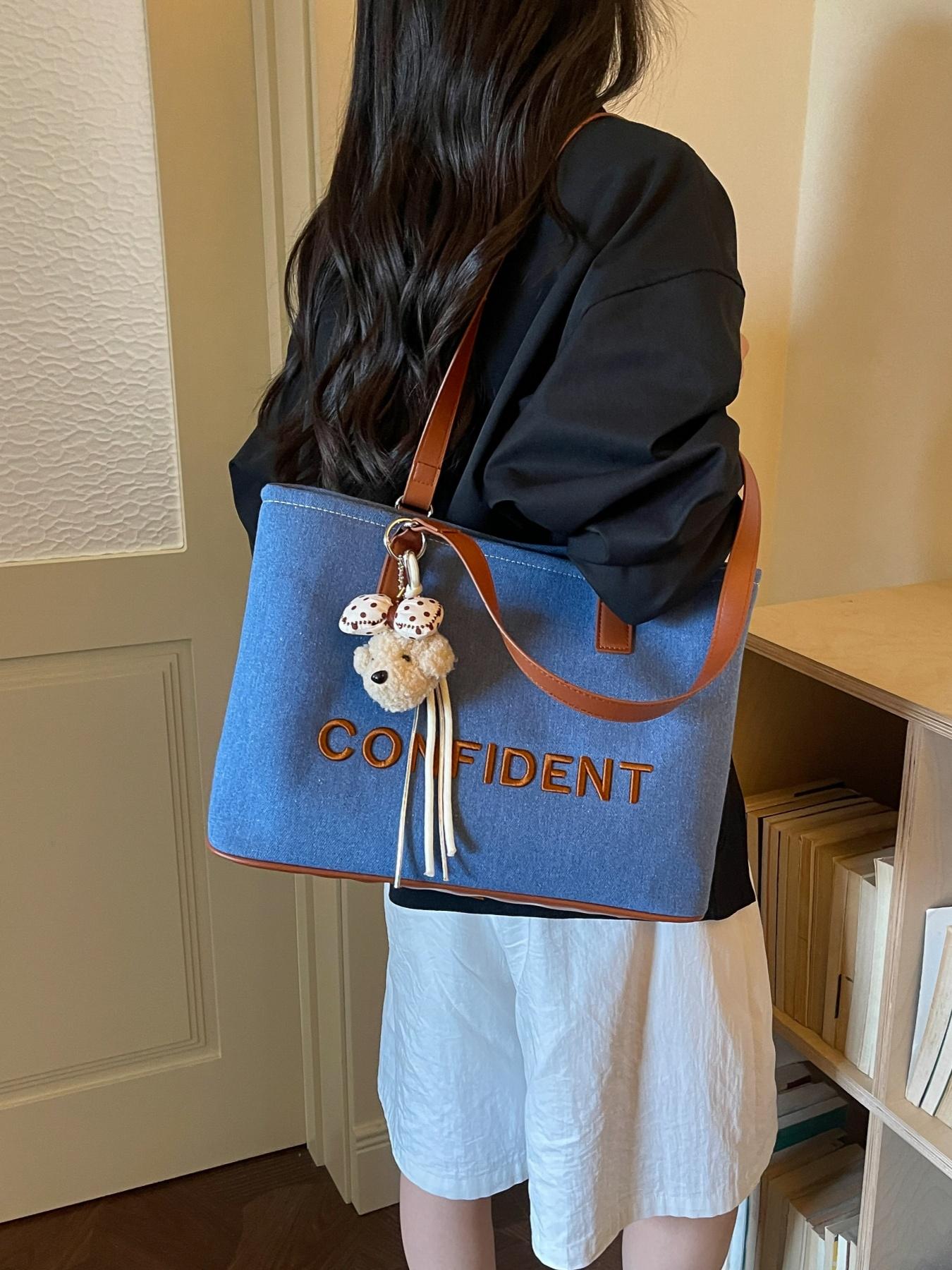 Fashionable and lightweight luxury large-capacity letter-embroidered tote bag, convenient and niche with cute bear pendant for daily commute shoulder/handbag