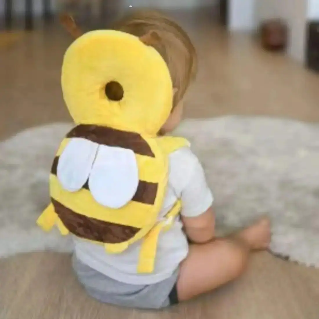 Plush bee