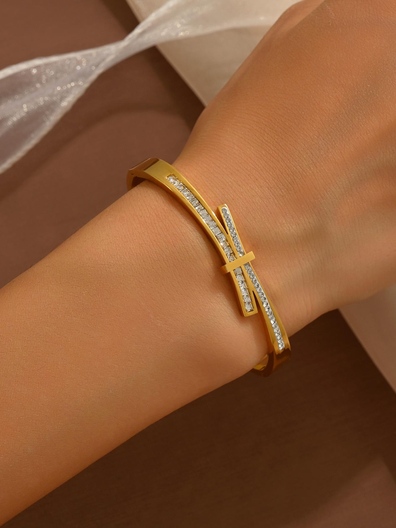 Women's Bangles Set, Stainless Steel Heart Design Jewelry, Casual Style, All-Season Wear, Lucky Charm Accessory, Trendy Stack Bangle