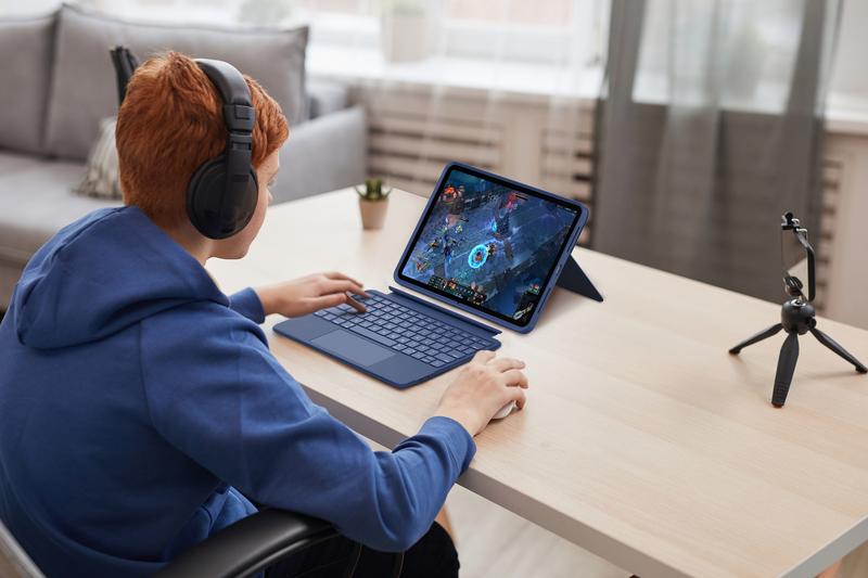 accrosoo for iPad Air 11 inch (M3 2025/M2) Rotatable Detachable Magnetic Keyboard Case with Trackpad & Backlits for 11" iPad Pro (4th/3rd/2nd/1st Gen)&iPad (A16) 11th Gen and 10.9" iPad Air 5th/4th&10th Gen,Blue tablet case, Adjustable angles