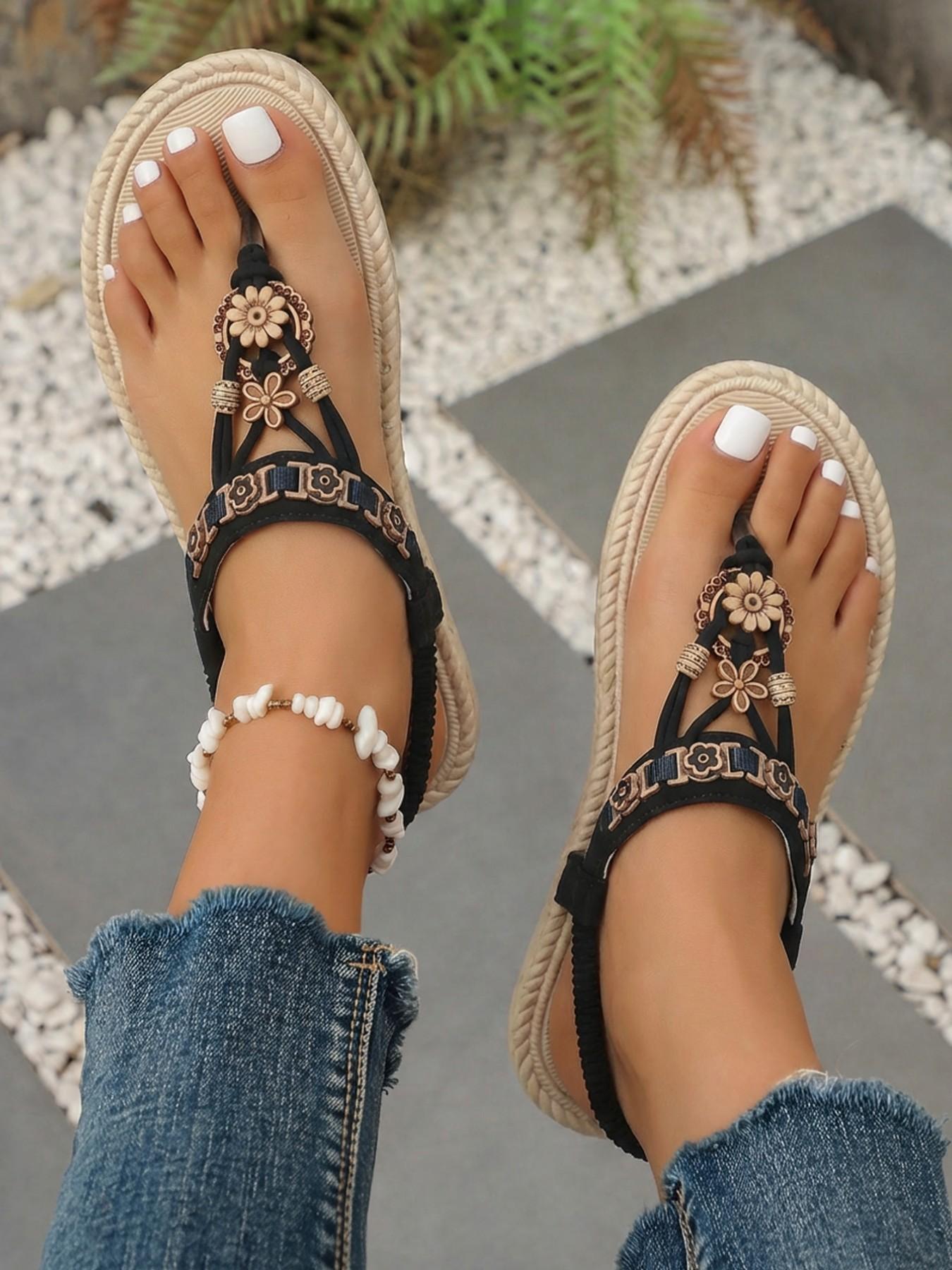 Women's Summer Sandals, Bohemian Retro Rhinestone Beach Flat Flip Flops, New 2026 Model, Outdoor Wear, Comfortable and Stylish