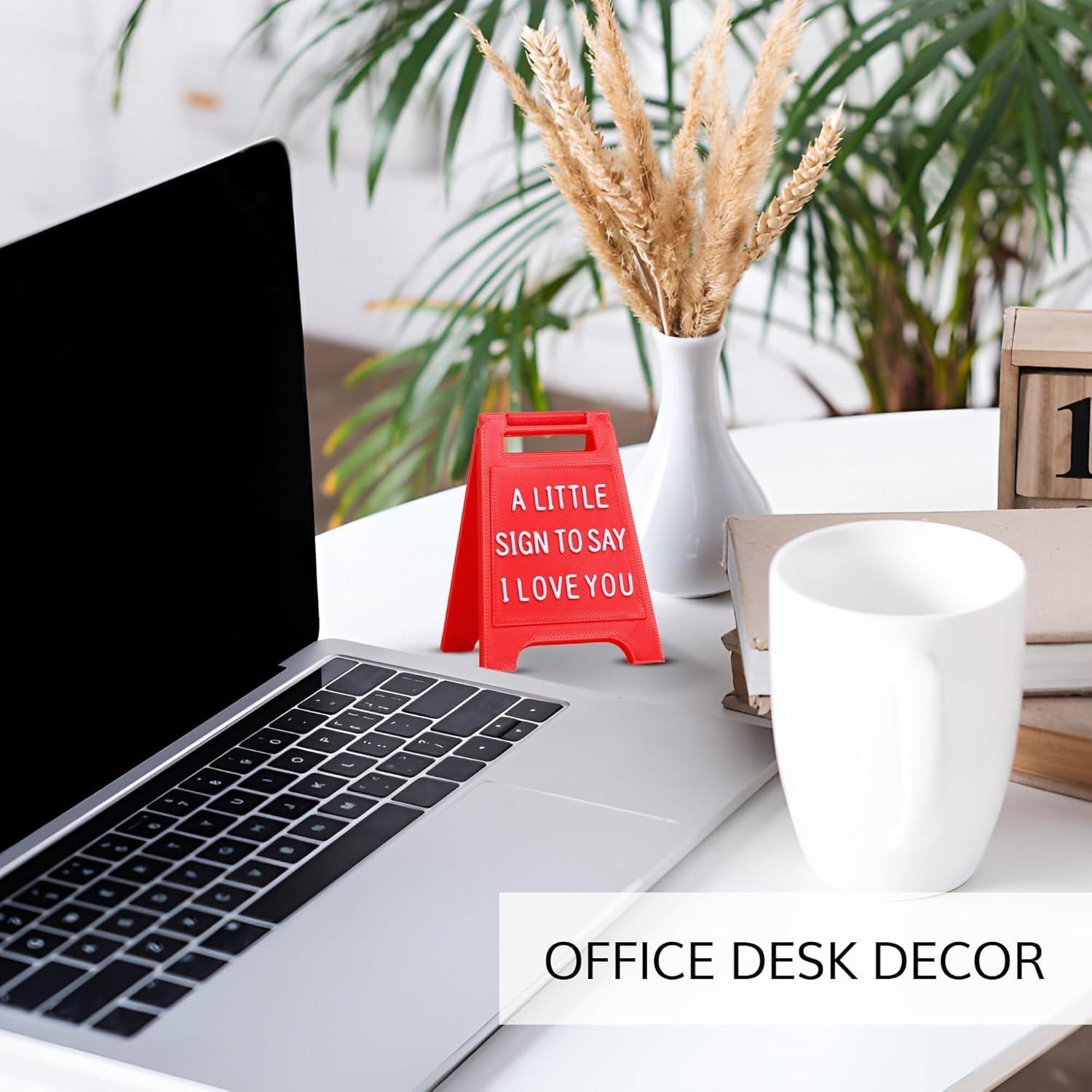 Valentine's Day Gift Set, Romantic Valentine's Message Board Desktop Decoration, Express Love Sign, Heart Plaque, Fashionable Desk Accessory for Couples