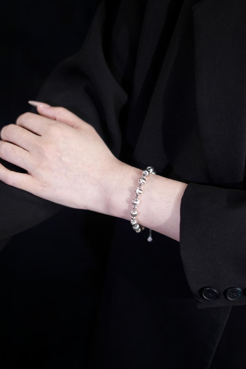 【#373 Always Blingy 】Chunky 7mm Cat-eye Effect Round Plain Beaded Bracelet in 925 Sterling Silver 7.6g of Sterling Silver for Daily Wear Stacking Bracelet 【#373 Always Blingy 】Chunky 7mm Cat-eye Effect Round Plain Beaded Bracelet in 925 Sterling Silver 7.6g of Sterling Silver for Daily Wear Stacking Bracelet