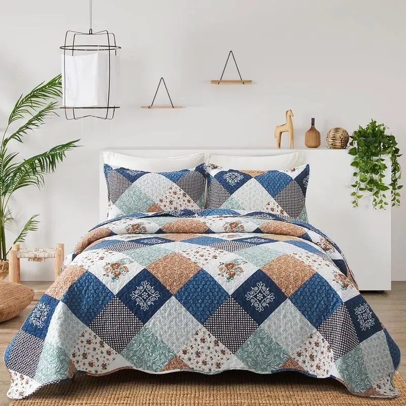 Reversible Patchwork Bedding Set Queen Size Blue Green Grey Floral Pattern Bedspread Set Soft Microfiber Coverlets Bed Set 3 Pieces Summer All Season Use