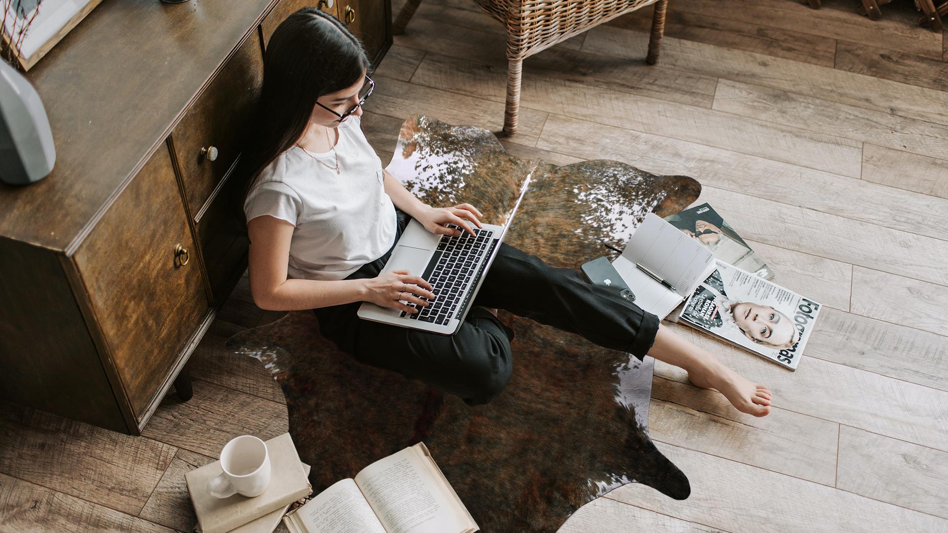 Lochas Faux Cowhide Rug, Durable and Large Size Cow Print Rugs, Suitable for Bedroom Living Room Western Decor