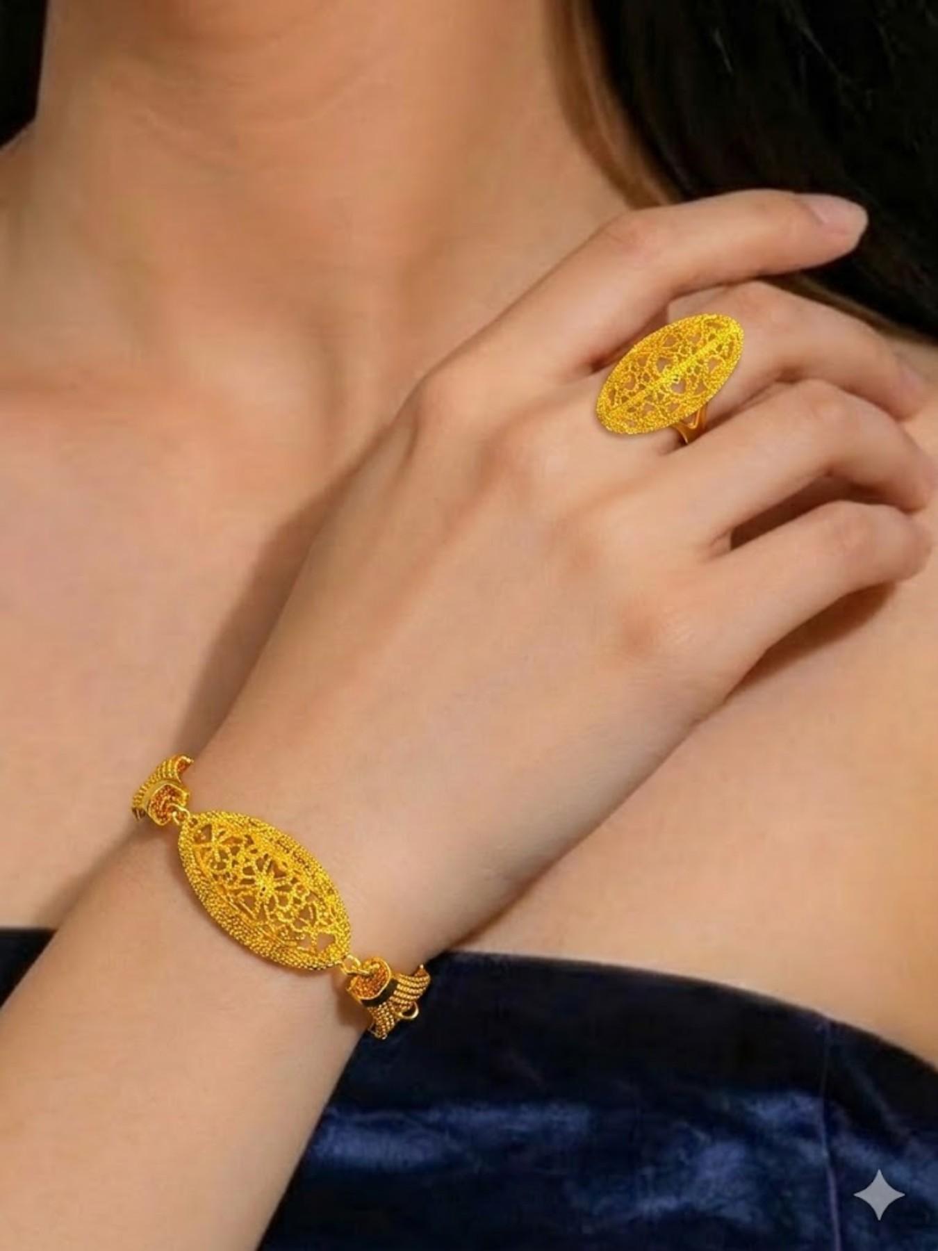 4 pieces  set of Middle East Arab women's fashion jewelry set elegant jewelry set Necklaces Earrings Set gold-plated luxury hollow oval ring necklace earrings bracelet adjustable bridal wedding jewelry suitable for wedding party banquet accessories.