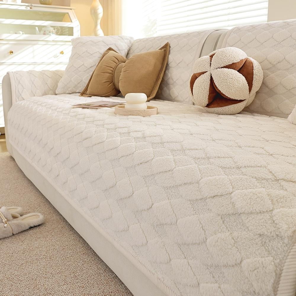 Geometric Velvet Sofa Cushion, Anti-Slip Sofa Cover, Washable Sofa Protector, Soft Sofa Protector, Durable Pet-Friendly Furniture Pad, Decorative Sofa Pillow