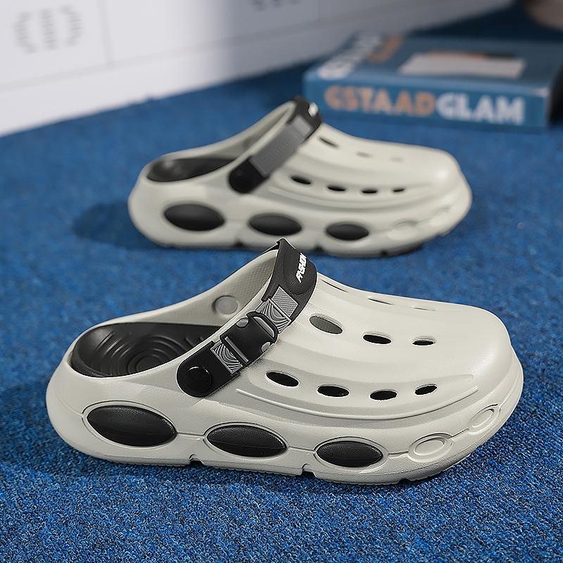 Classic Thick Sole Cloud Slippers for Men and Women, Casual Eva Material, All Seasons, Solid Pattern, Less Than Ankle Height