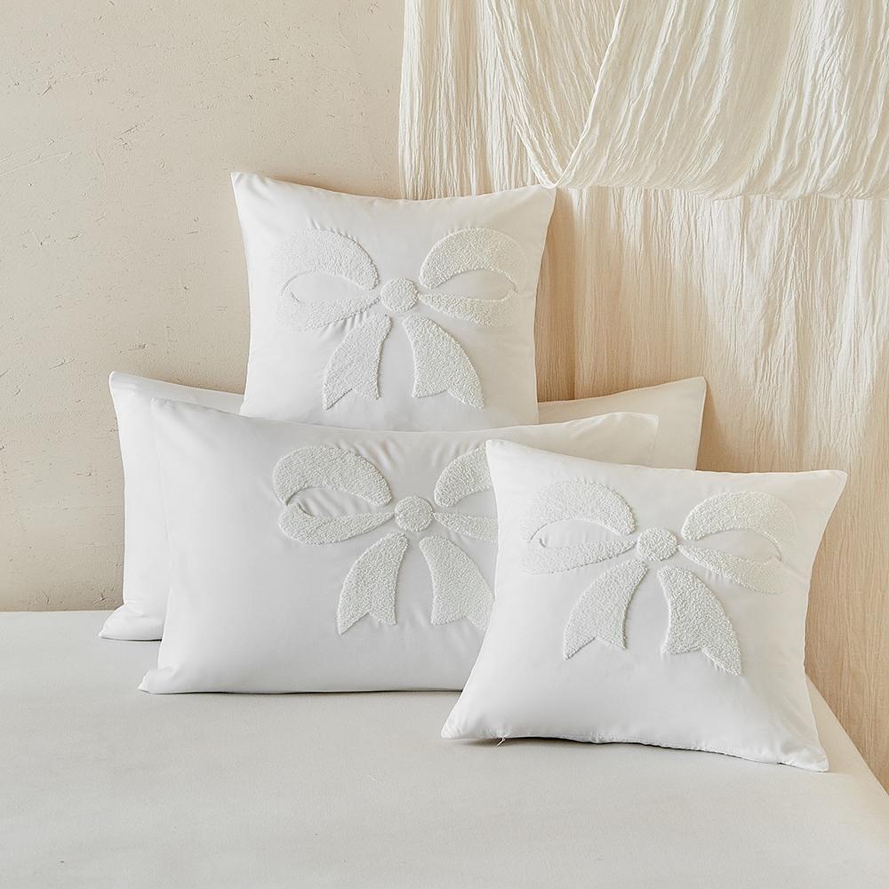 Towel  Embroidery pillowcases set of 2 counts, with bow pattern, simple and elegant, soft and comfortable. Each size includes two pillowcases. Available in two colors: white and khaki. There are 6 sizes available. They are suitable for bedroom, guest room