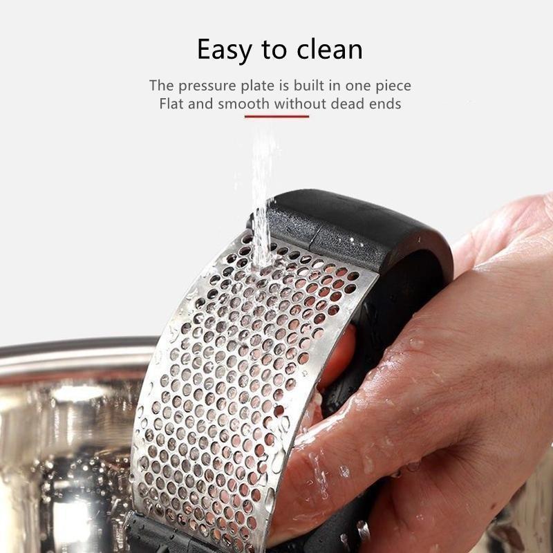 Manual Garlic Press with Handle, Stainless Steel Rolling Garlic Crusher for Effortless Cooking, Portable Kitchen Tool for Home Use