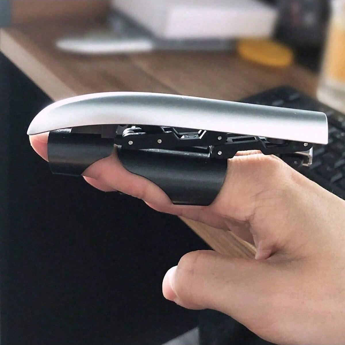 Mechanical Wolf Claw Costume Prop, Retractable and Foldable, Flexible Knuckles, Ghost Hand Claw Decoration, Escape Room Role-Play Accessory