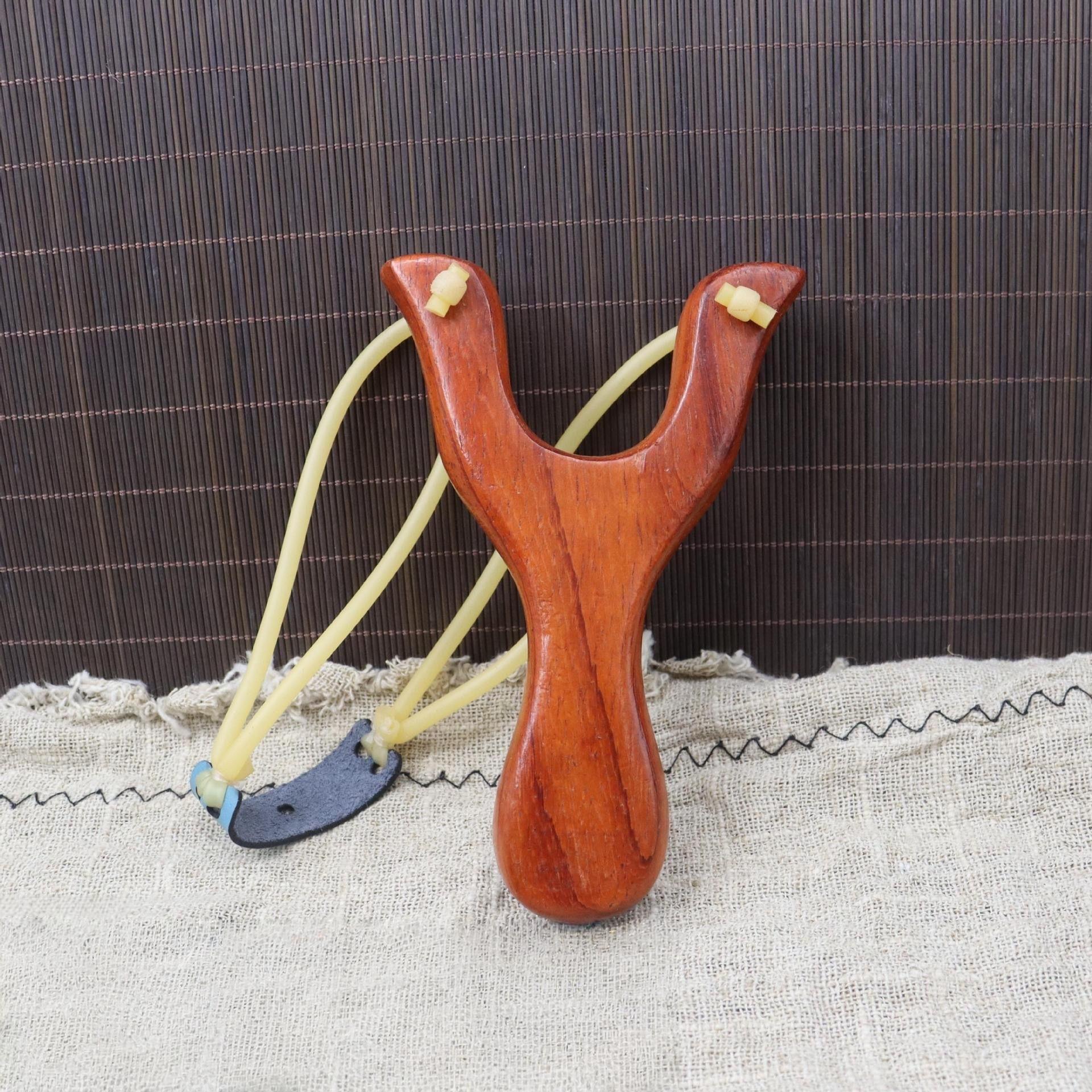 Wooden Slingshot Toy, 1 Count Outdoor Shooting Toy, Outdoor Shooting Toy for Adults, Outdoor Recreation Equipment
