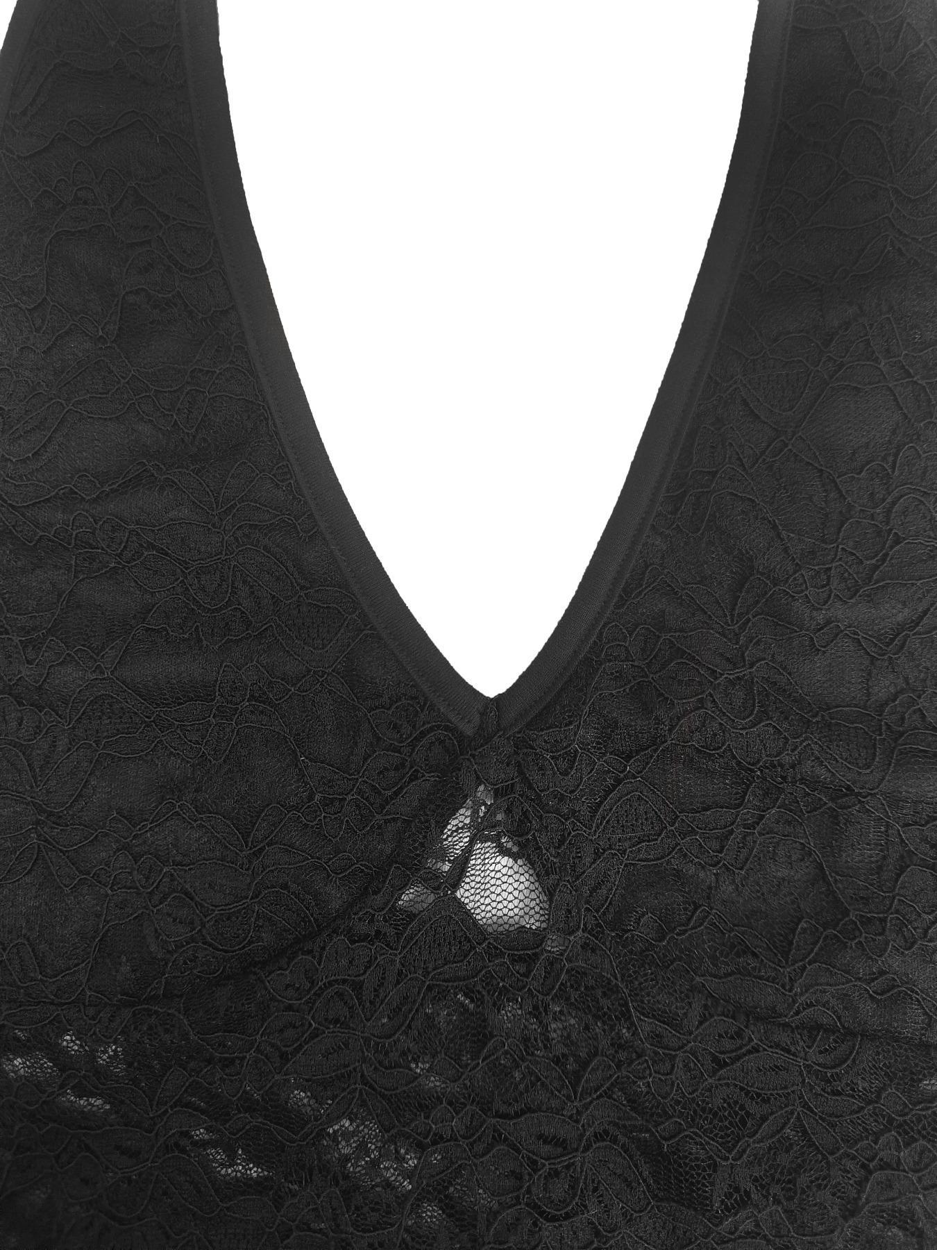 A women's black lace strapless backless V-neck short-sleeved fitted top with a sexy and bold girlie style