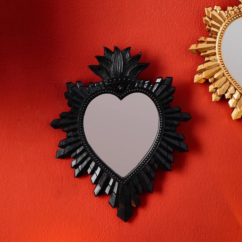 1PC, golden and black flame heart-shaped decorative pendant, resin material sacred heart decorative pendant, suitable for religious wall decoration, home wall decoration or photography prop decoration, theme party decoration #TOP PICKS