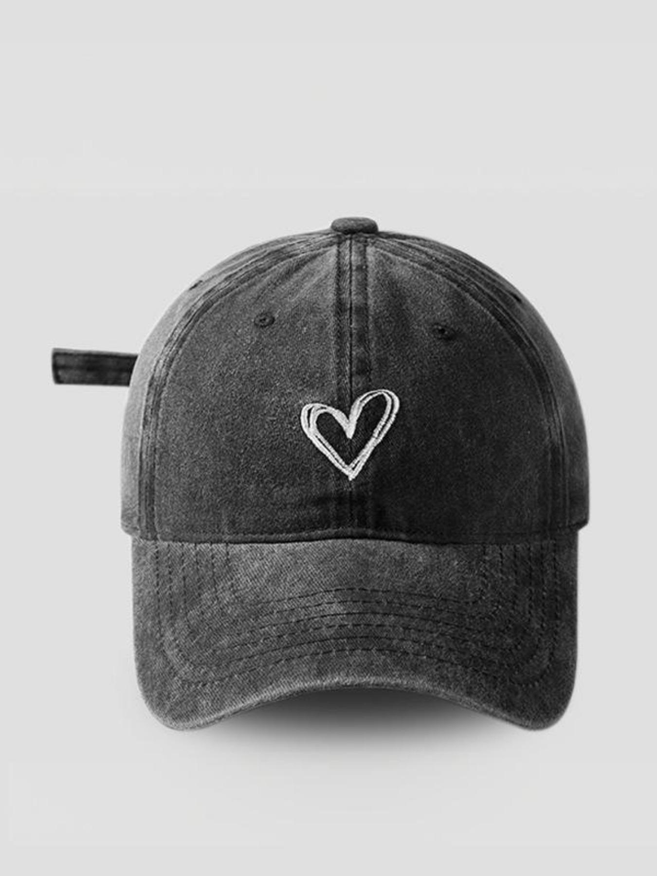 1PC Women's Embroidered Heart Baseball Hat, Adjustable Sun Protection Casual Cap, Ideal for Outdoor Spring Fall Travel Beach, Unisex 2000s Shade Hat