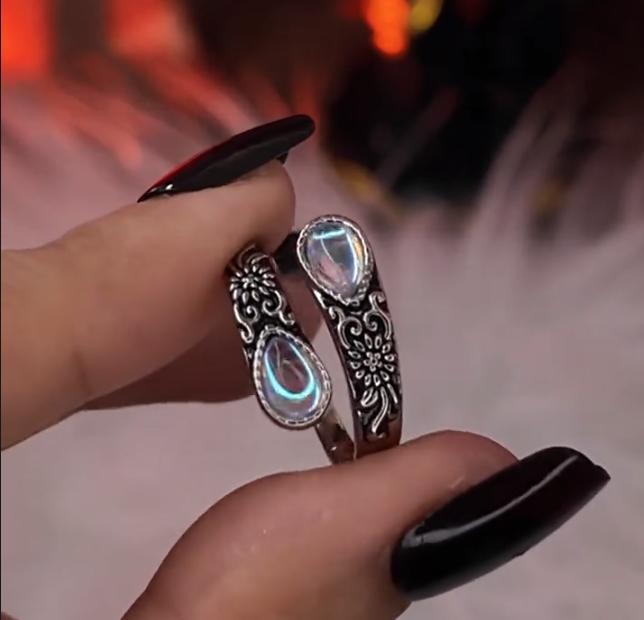 S925 Sterling Silver Moonstone Women's Adjustable Thumb Open Ring, Victoria Vintage Style Hypoallergenic Nickel Free, Retro Floral, Lucky, Faith, Mother's Love Ring, Bohemian Vintage Style, Daily, Party, Holiday, Valentine's Day, Halloween, Easter Gift
