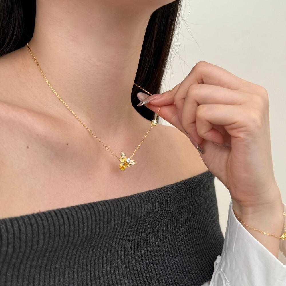 (SS024)S925 Sterling Silver Bee Jewelry Set Necklace, Bracelet & Stud Earrings Vintage Elegance Minimalist Charm Ideal Daily Wear & Gift(new) (SS024)S925 Sterling Silver Bee Jewelry Set Necklace, Bracelet & Stud Earrings Vintage Elegance Minimalist Charm Ideal Daily Wear & Gift(new)