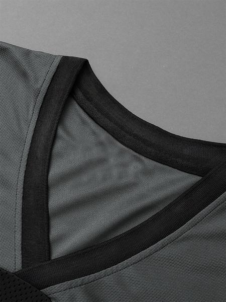 Men's V Neck Short Sleeve Casual T-Shirt, Fashion Graphic Design, Comfortable Trendy Top for Daily Wear, Summer Fitted Style