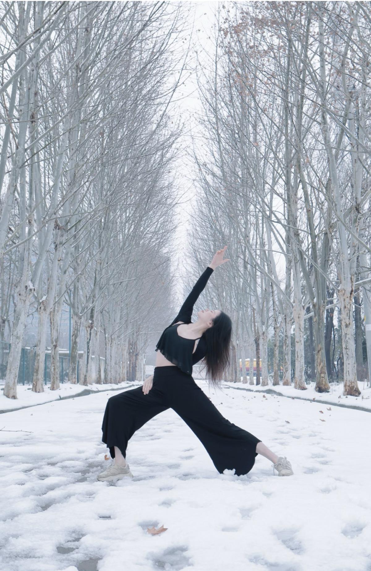 Floating Cloud Pants Yoga Pants Wide-Leg Pants Training Pants High Elasticity Breathable Lightweight High-Waisted Dance Pants for Women 2025 New Can Be Worn Outside
