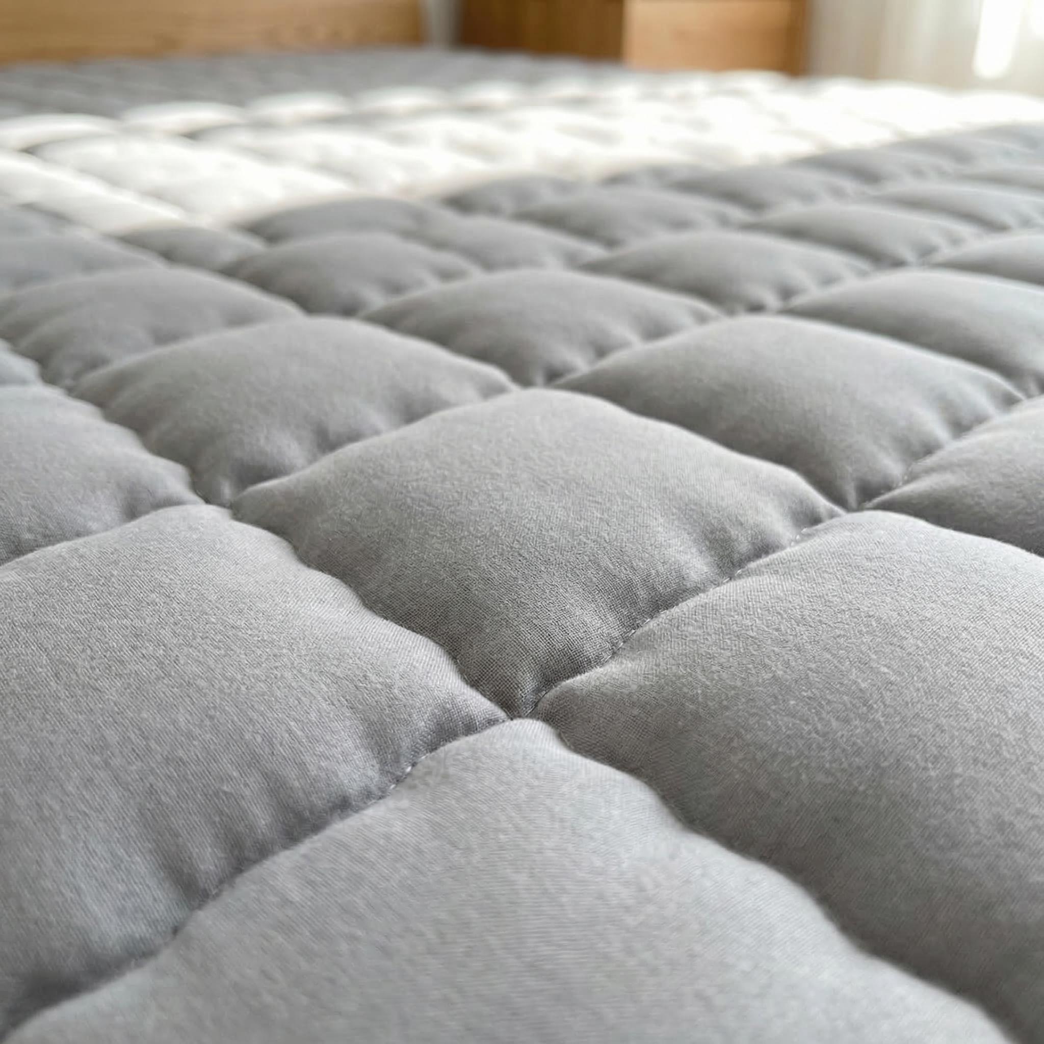 1PC quilted waterproof bed sheet (without pillowcase and pillow) is soft, durable, easy to care for, machine washable, and perfect for bedrooms and guest rooms