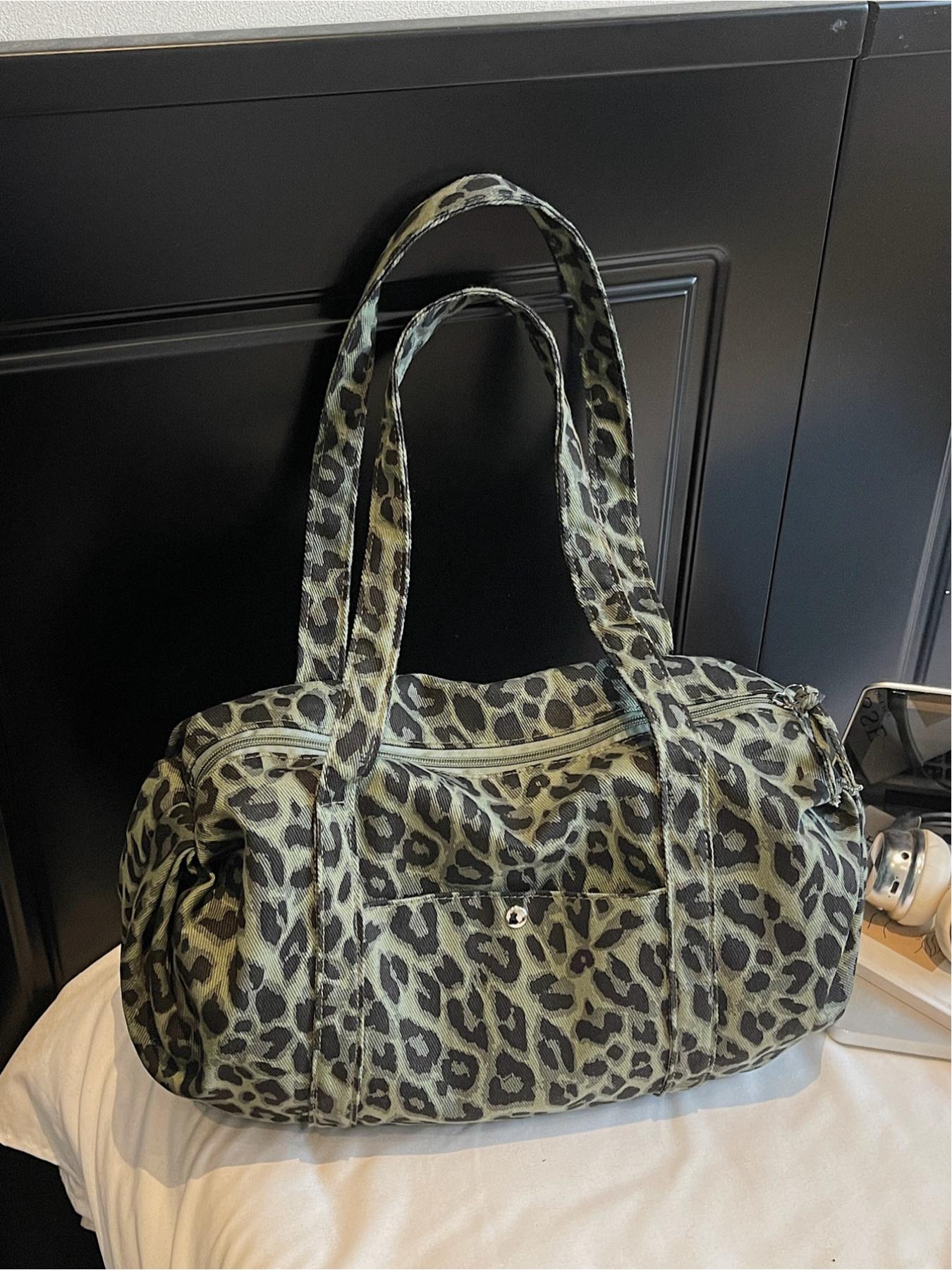 Large capacity denim leopard print luggage bag, made of tough fabric suitable for urban life, with non glaring prints, niche design, versatile tote bag, convenient sports bag, Denim shoulder satchel