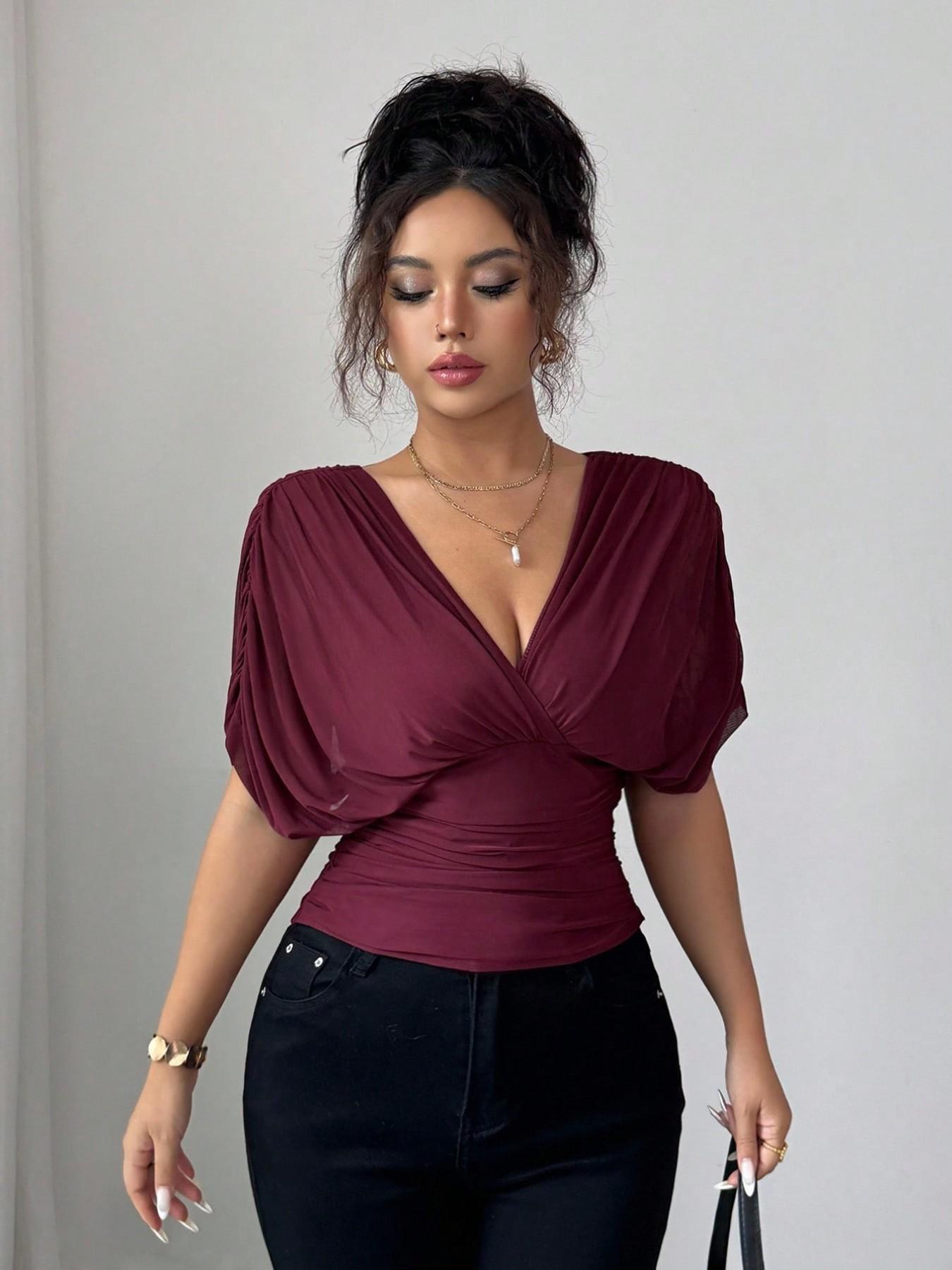 Women's V Neck Ruched Slim Fit Solid Color Blouse, Summer Short Sleeve Fitted Top, Casual Fashion Shirt for Women, Womenswear Women's V Neck Ruched Slim Fit Solid Color Blouse, Summer Short Sleeve Fitted Top, Casual Fashion Shirt for Women, Womenswear