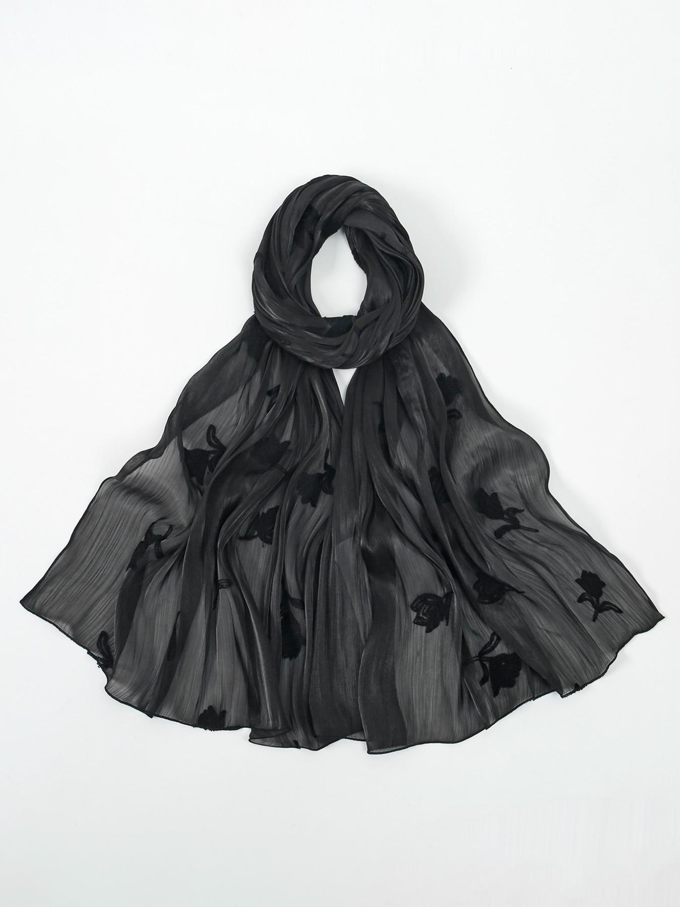 Women's Rose Floral Print Headscarf, Boho Style Beach Sunshade Wrap, Shimmer Satin Silk, Elegant Hijab for Daily Wear, Outdoor Leisure