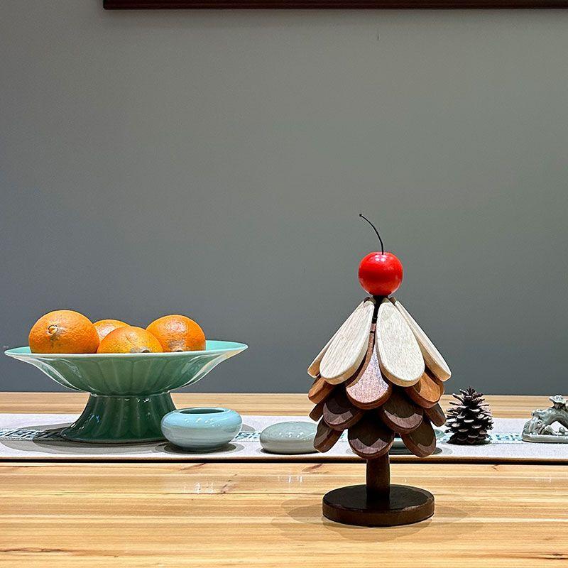 Christmas Tree Heat-Resistant Pad, Elegant Round Wooden Table Mat, Creative Pot Lid, Cup Holder, Bowl Protector, Decorative Piece