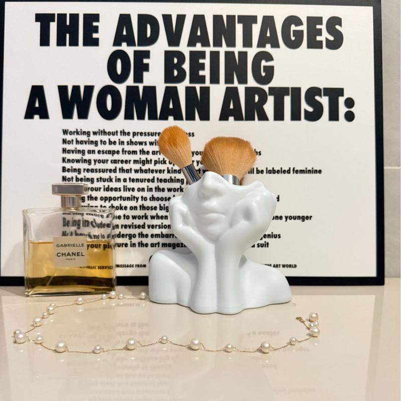 Unique Creative Makeup Brush Holder Pen Holder Storage Box, Desktop Organizer Tool, 30-Piece Set, Cute Cosmetic Storage, Beauty Drawer Organizers, Durable Storage Organizer