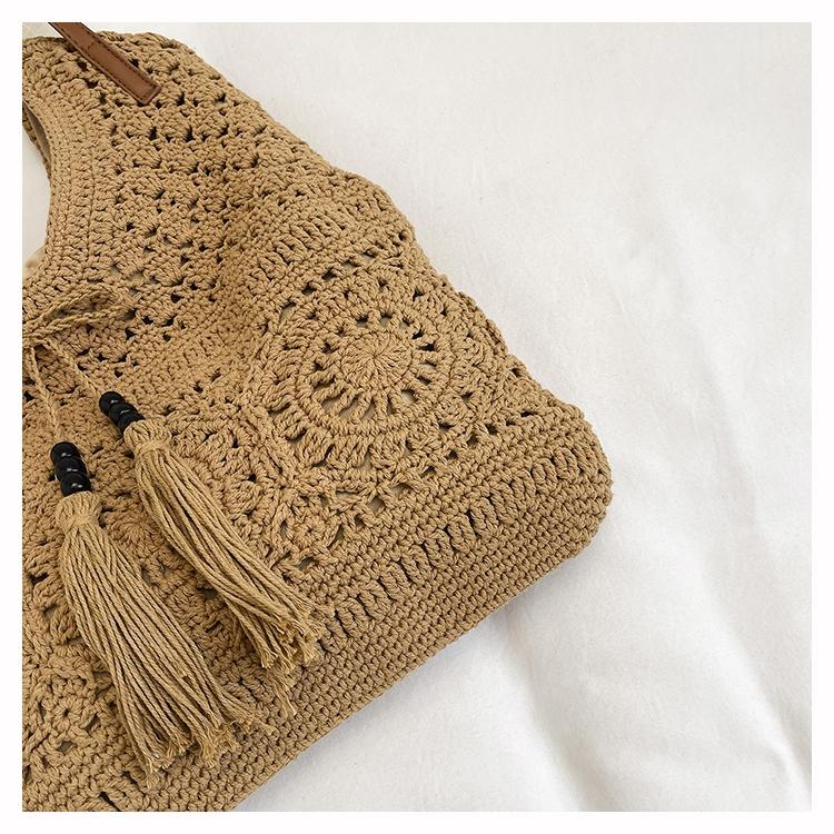 Women's Bohemian Straw Bag, Summer Beach Resort Shoulder Tote, Large Capacity, Hollow Out Design, Fringe Detail, French Style, Commute Friendly