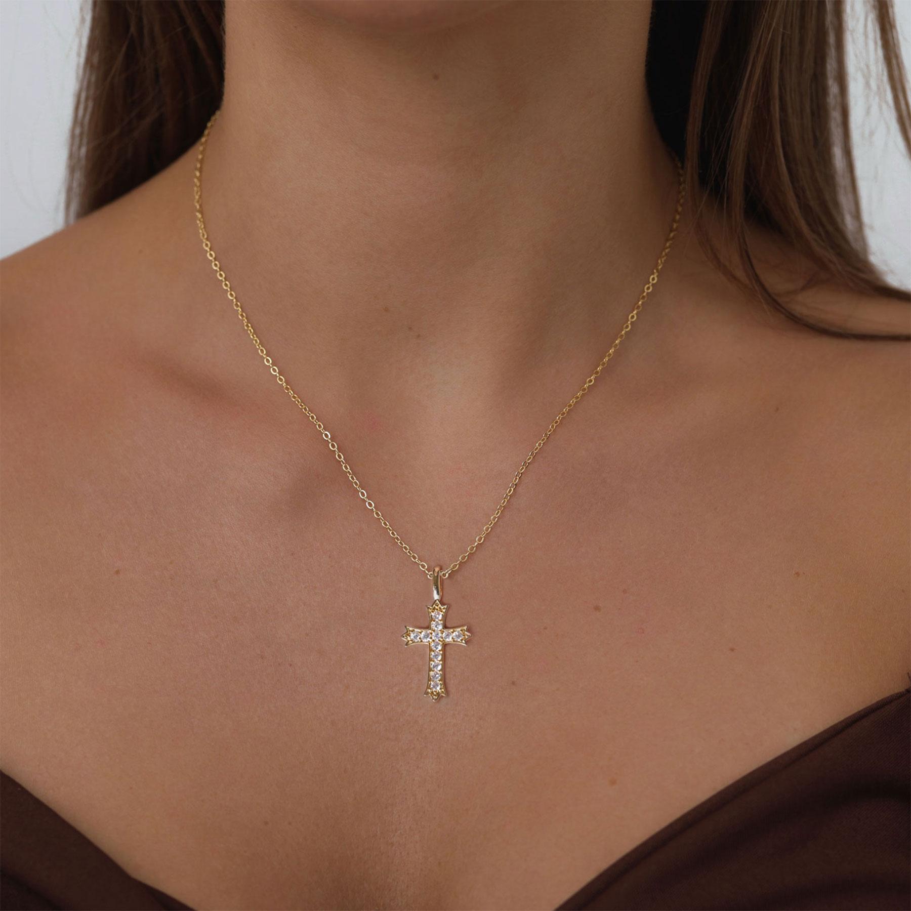 CAROVO Cross Necklace for Women 14K Gold/Silver Plated Dainty Small Cross Pendant Choker Simple Trendy Cute Cross Charm Chain Necklace Faith Jewelry CAROVO Cross Necklace for Women 14K Gold/Silver Plated Dainty Small Cross Pendant Choker Simple Trendy Cute Cross Charm Chain Necklace Faith Jewelry