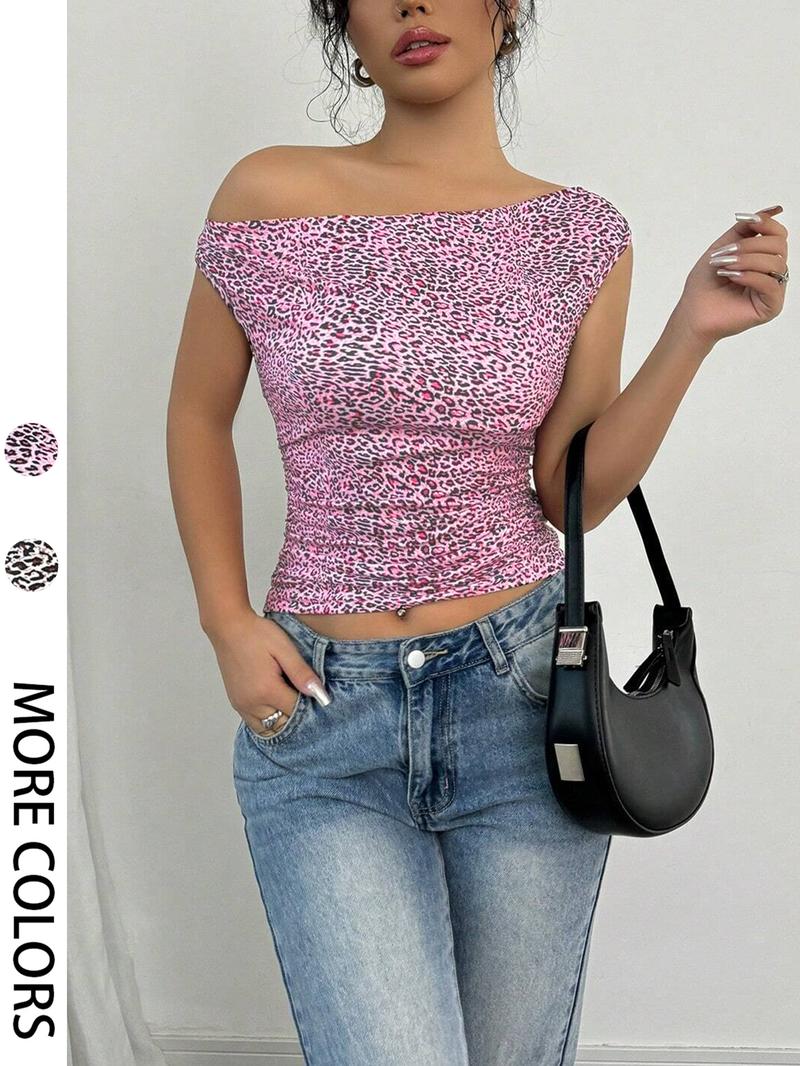 Women's Leopard Print Crop Tee, Casual Asymmetrical Neck T-shirt for Daily Wear, Ladies Clothes for All Seasons, Womenswear