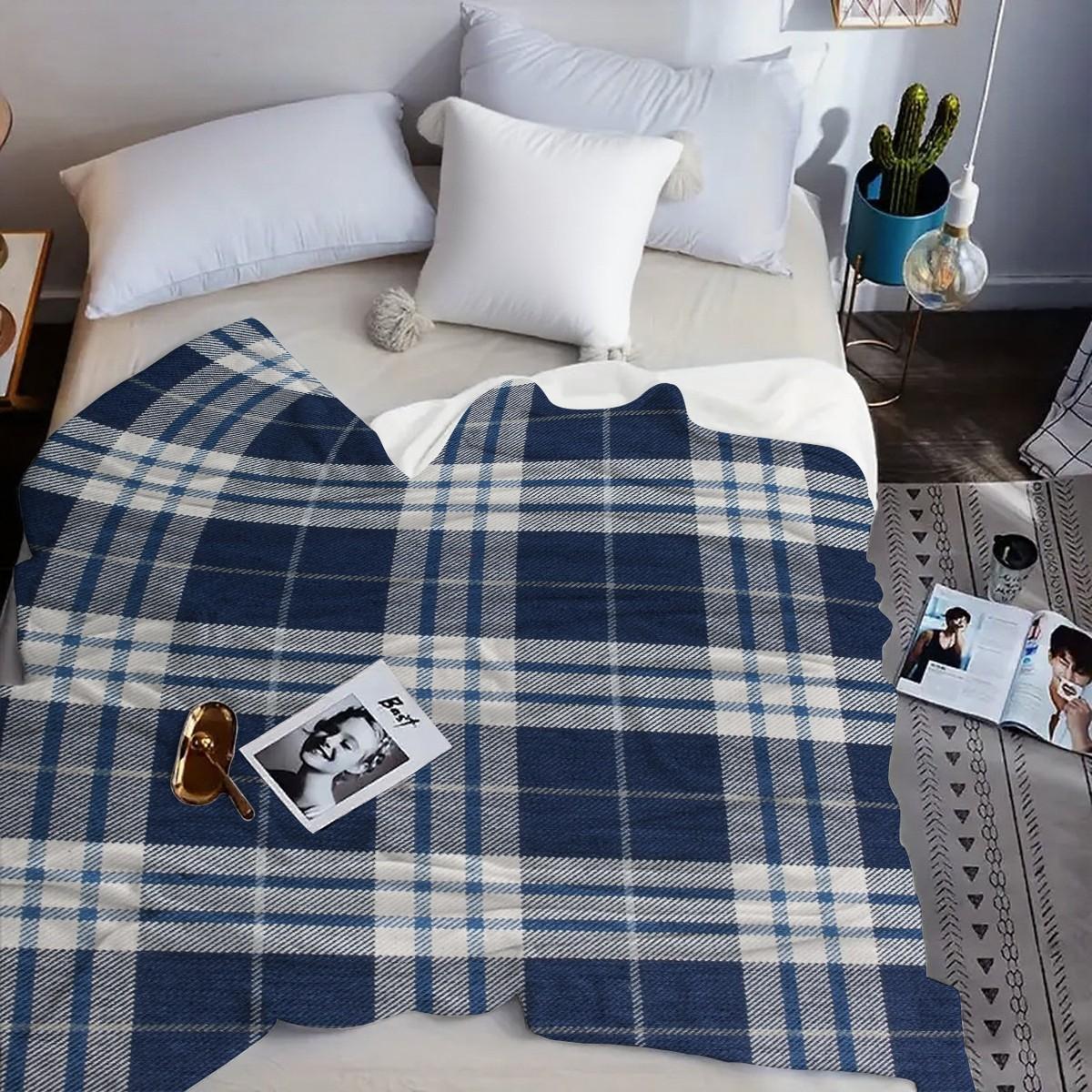 Plaid Flannel Sofa Blanket, Soft Plush Warm Blanket for Men and Women, Comfortable Thick Bedspread, Multiple Colors Available