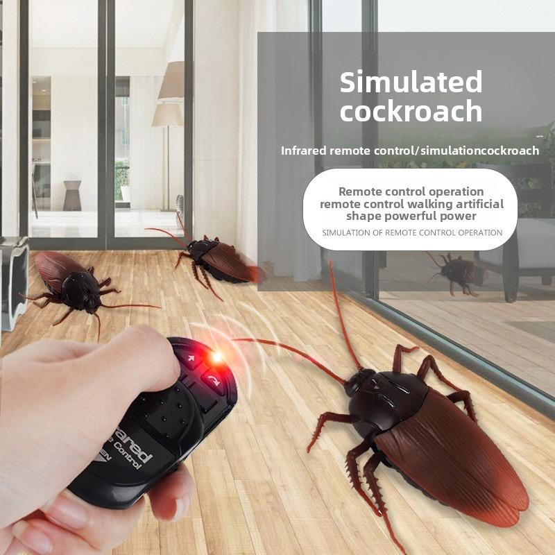 Simulated Remote Control Cockroach (1 Set), Novel and Scary Animal Toy Model, Simulated Sensing Cockroach, Creative Halloween April Fool's Day Mock Gift (Comes with 6 1,5V Button Batteries)